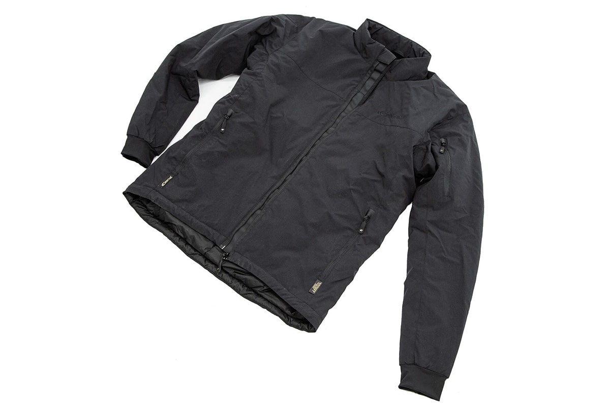 carinthia-kurtka-windbreaker-oczarna-izolacja-termiczna